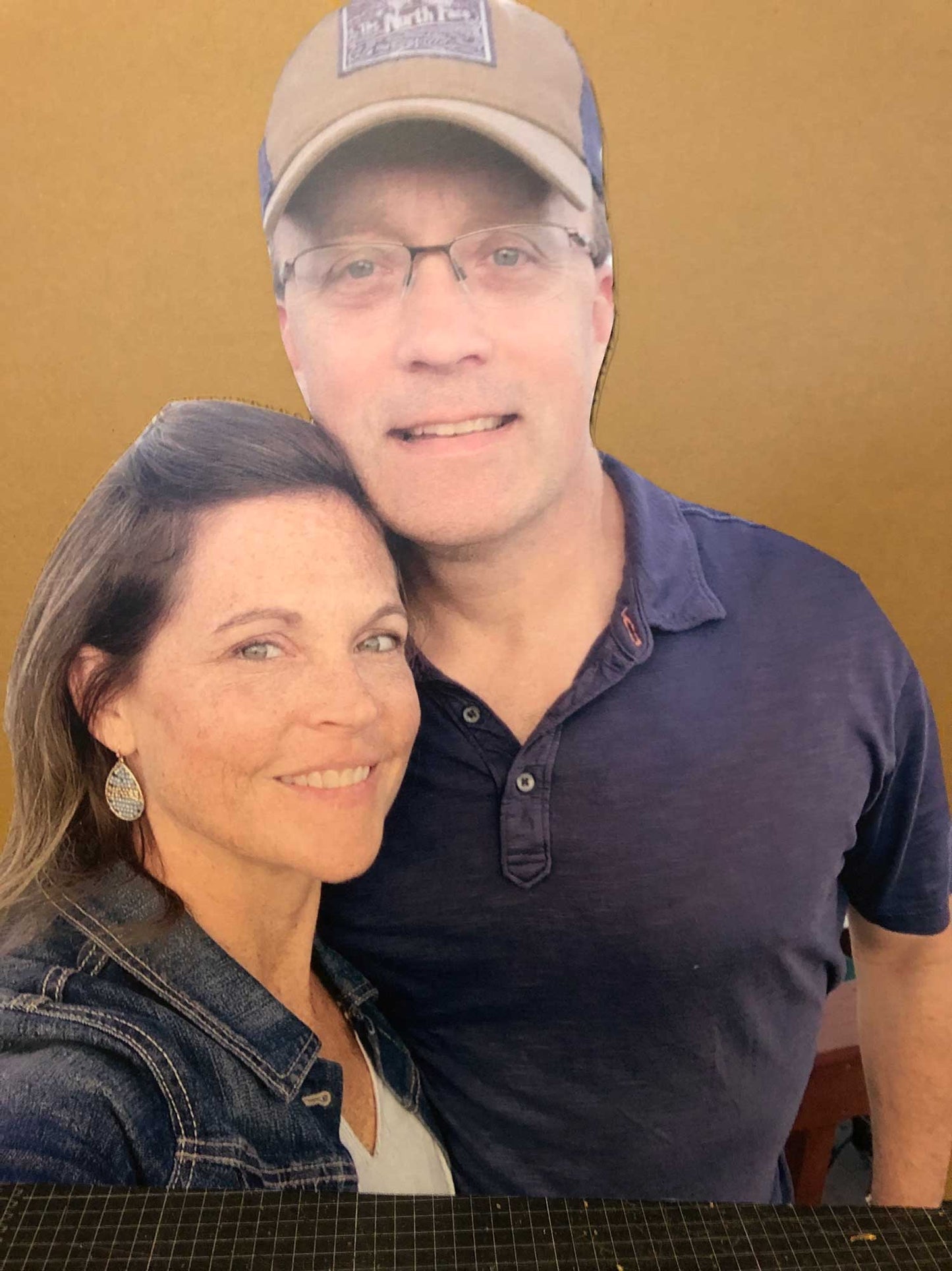 36" 2-Person Waist-Up Cutout (2pcs)