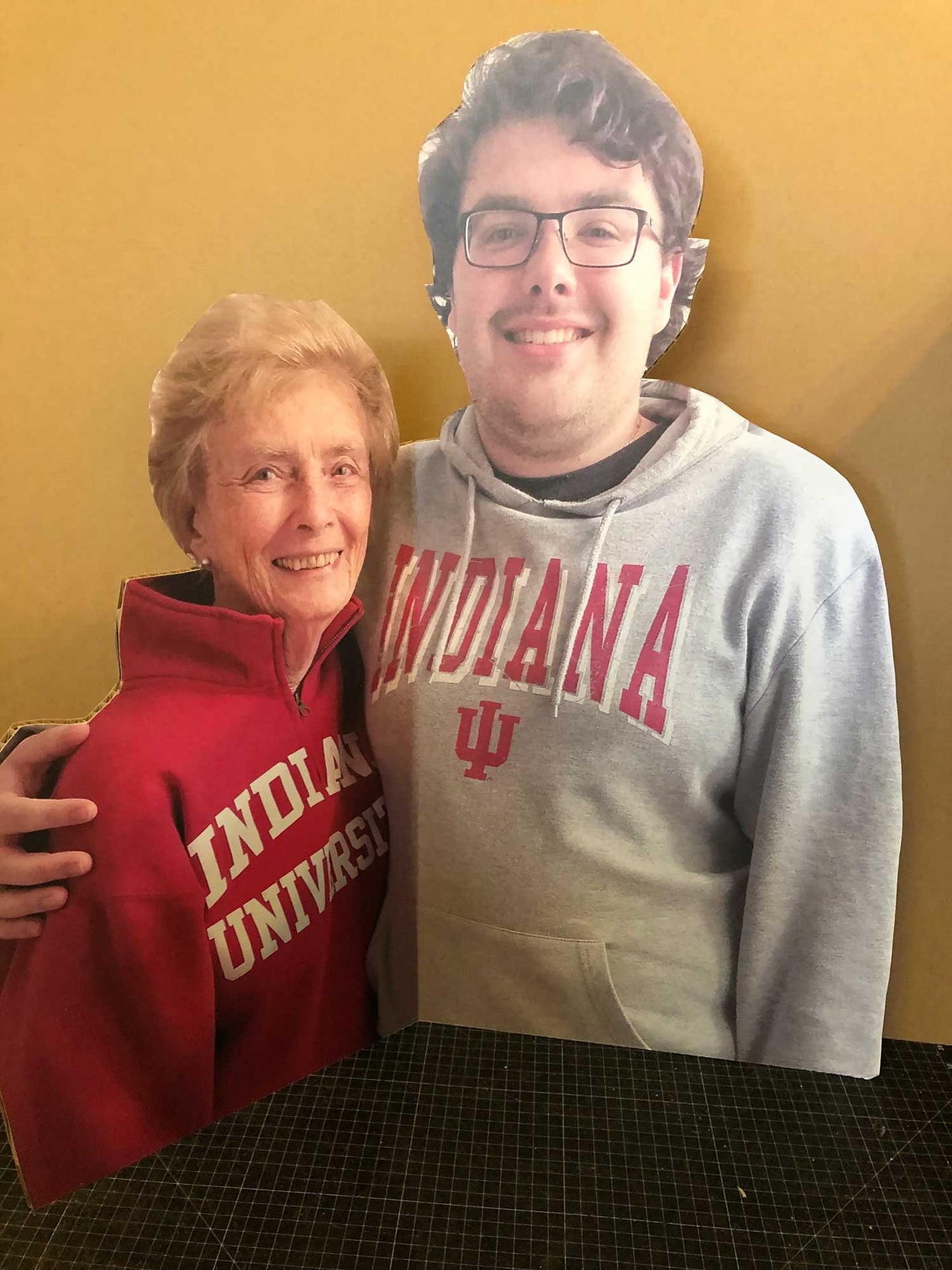 36" 2-Person Waist-Up Cutout (2pcs)