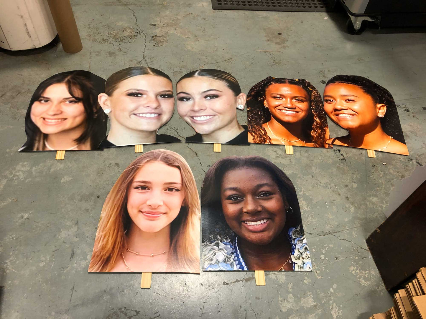 12"x18" Big Head (2 pack)