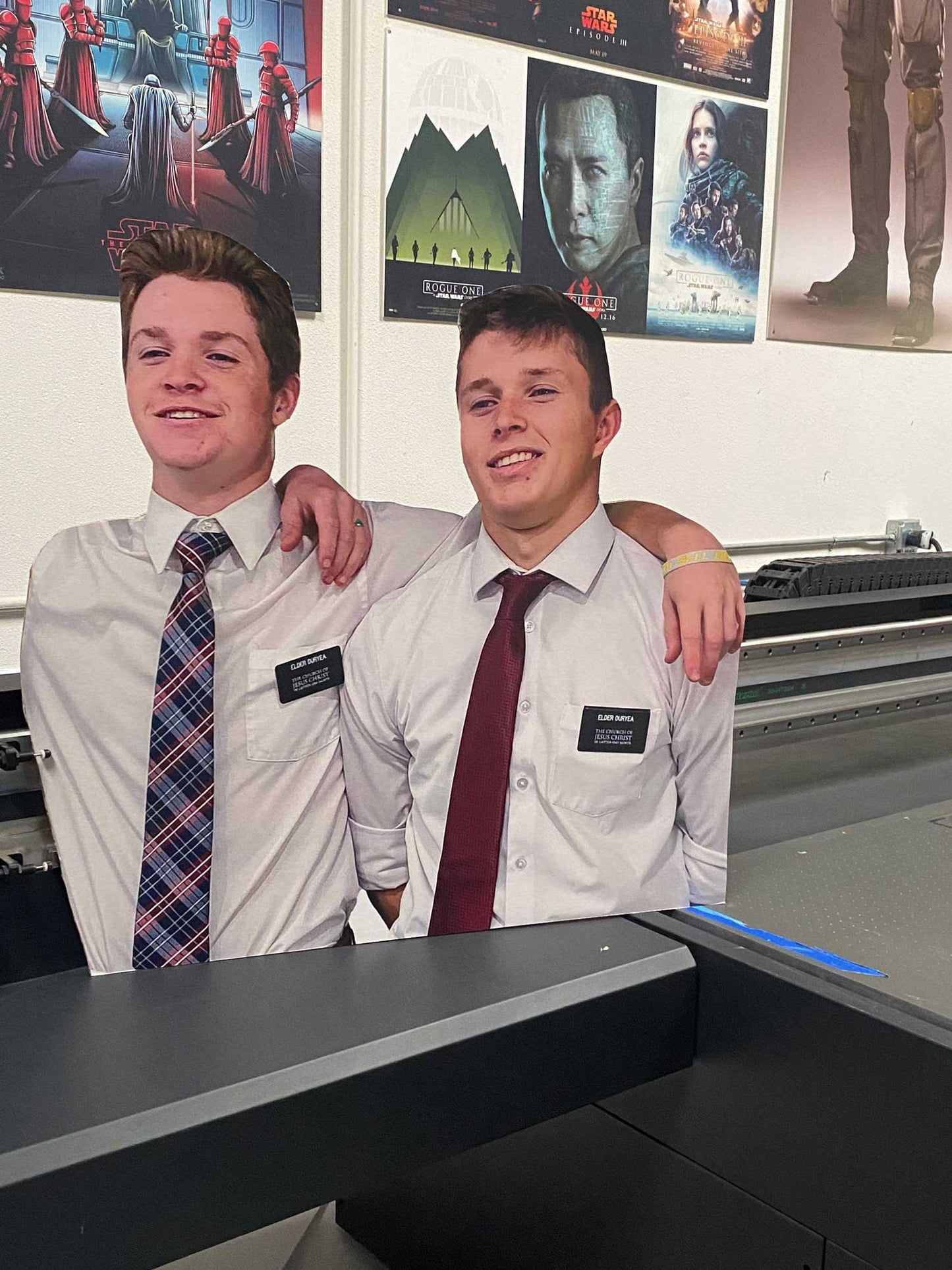 36" 2-Person Waist-Up Cutout (2pcs)