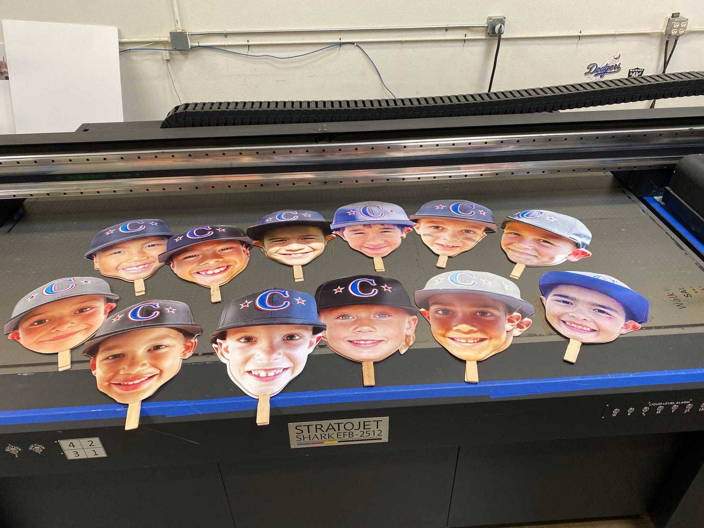 12"x18" Big Head (2 pack)