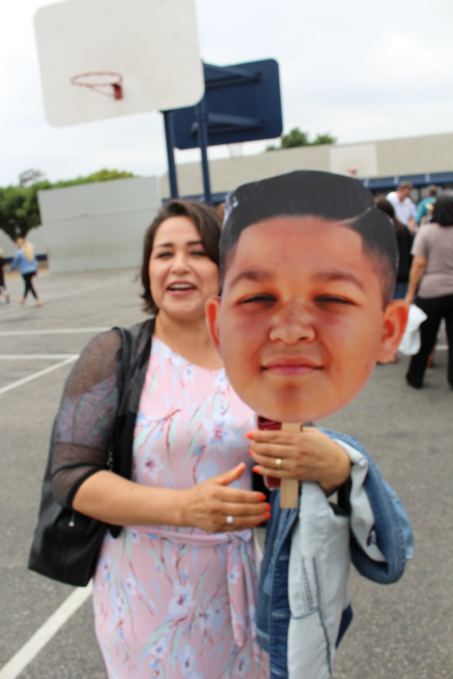 12"x18" Big Head (2 pack)